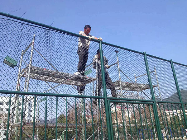 體育場護欄網價格-體育場圍欄網價格-南京護欄網-南京律和護欄網廠